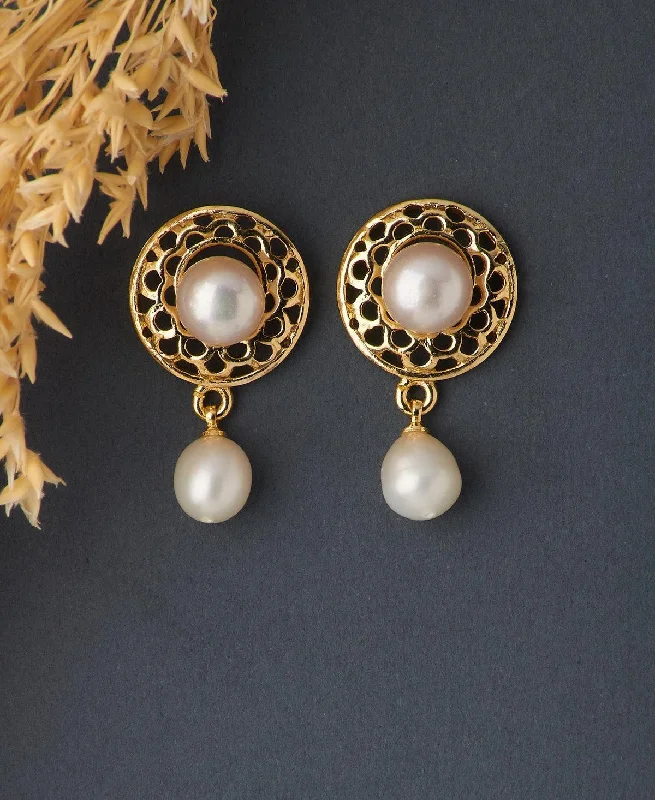 Ladies hoop earrings with diamonds-Trendy White Pearl Hanging Earring