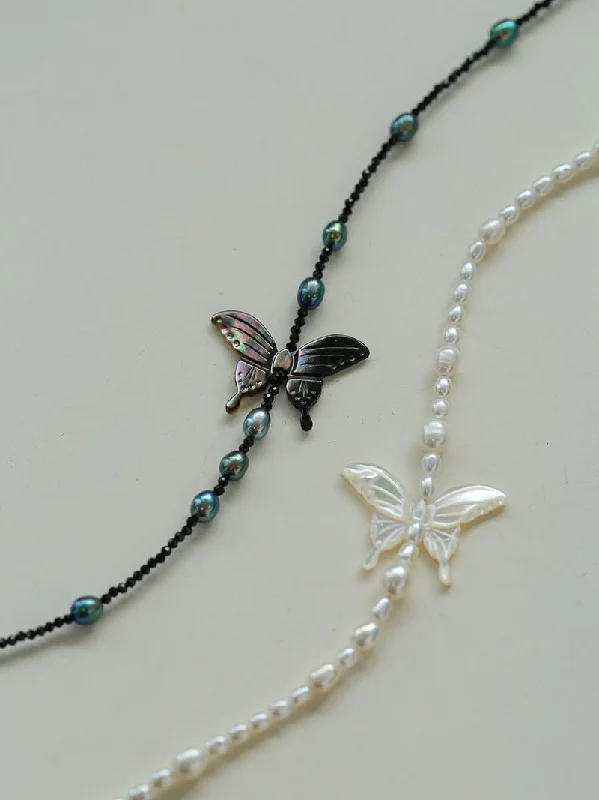 Ladies zodiac necklace-Delicate Mother of Pearls Black Butterfly Black Spinel Pearl Beaded Necklace