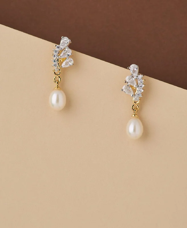 Ladies sparkling earrings-Trendy Stone Studded Pearl Earring