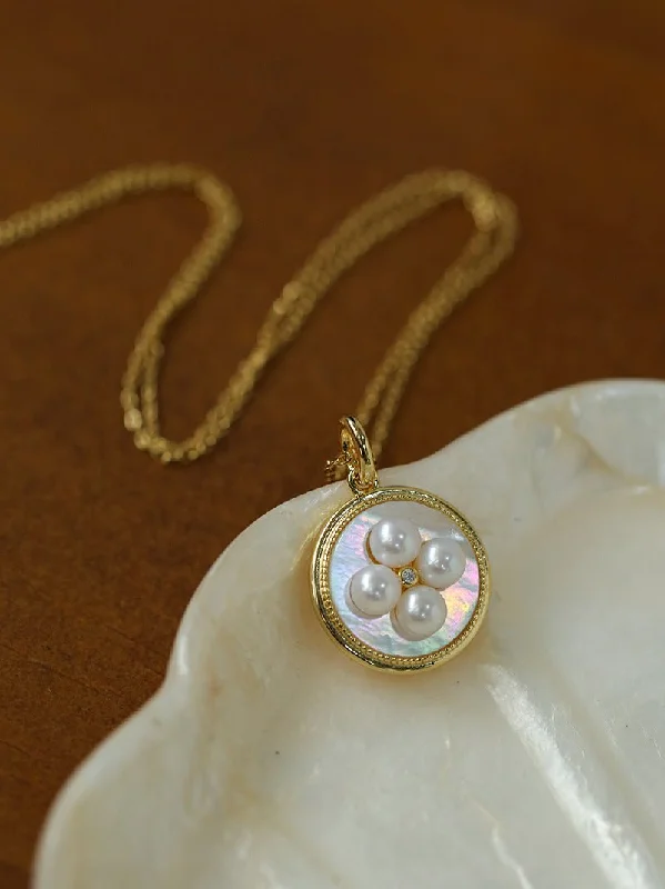 Ladies custom charm necklace-Round White Shell and Pearl Pendant Necklace