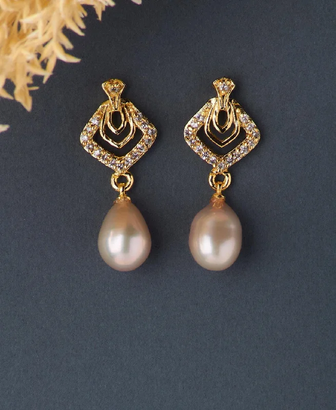 Ladies bold earrings-Trendy Stone Studded Pearl Hanging Earring