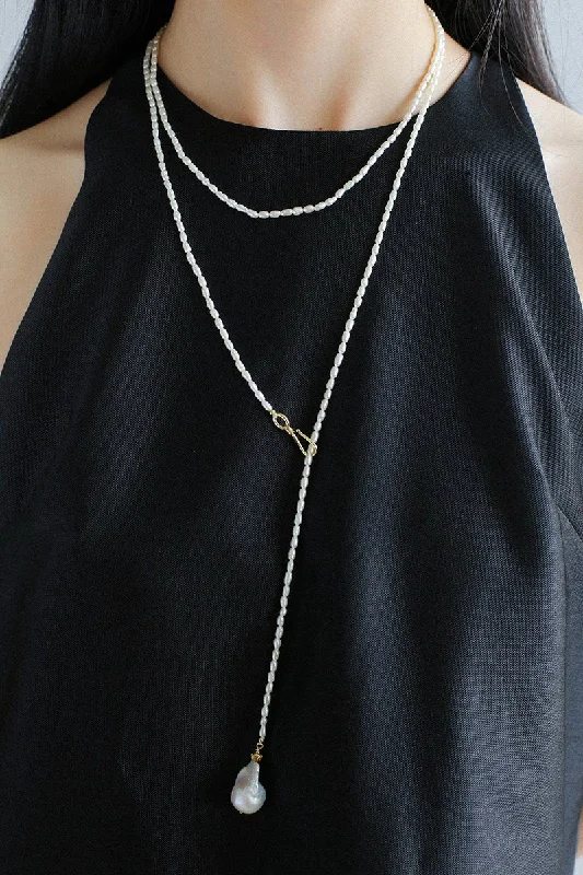 Ladies diamond necklace-Long Baroque Pearl Pendant Necklace with Rice Pearls