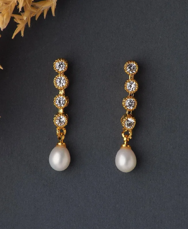 Ladies sophisticated earrings-Trendy Stone Studded Pearl Earring