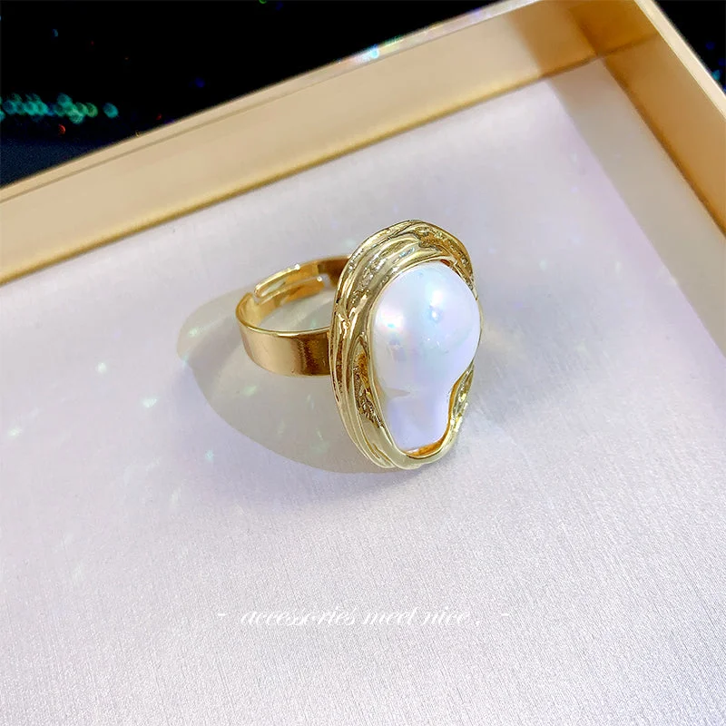 Ga0538 Special-Shaped Mermaid Pearl Ring