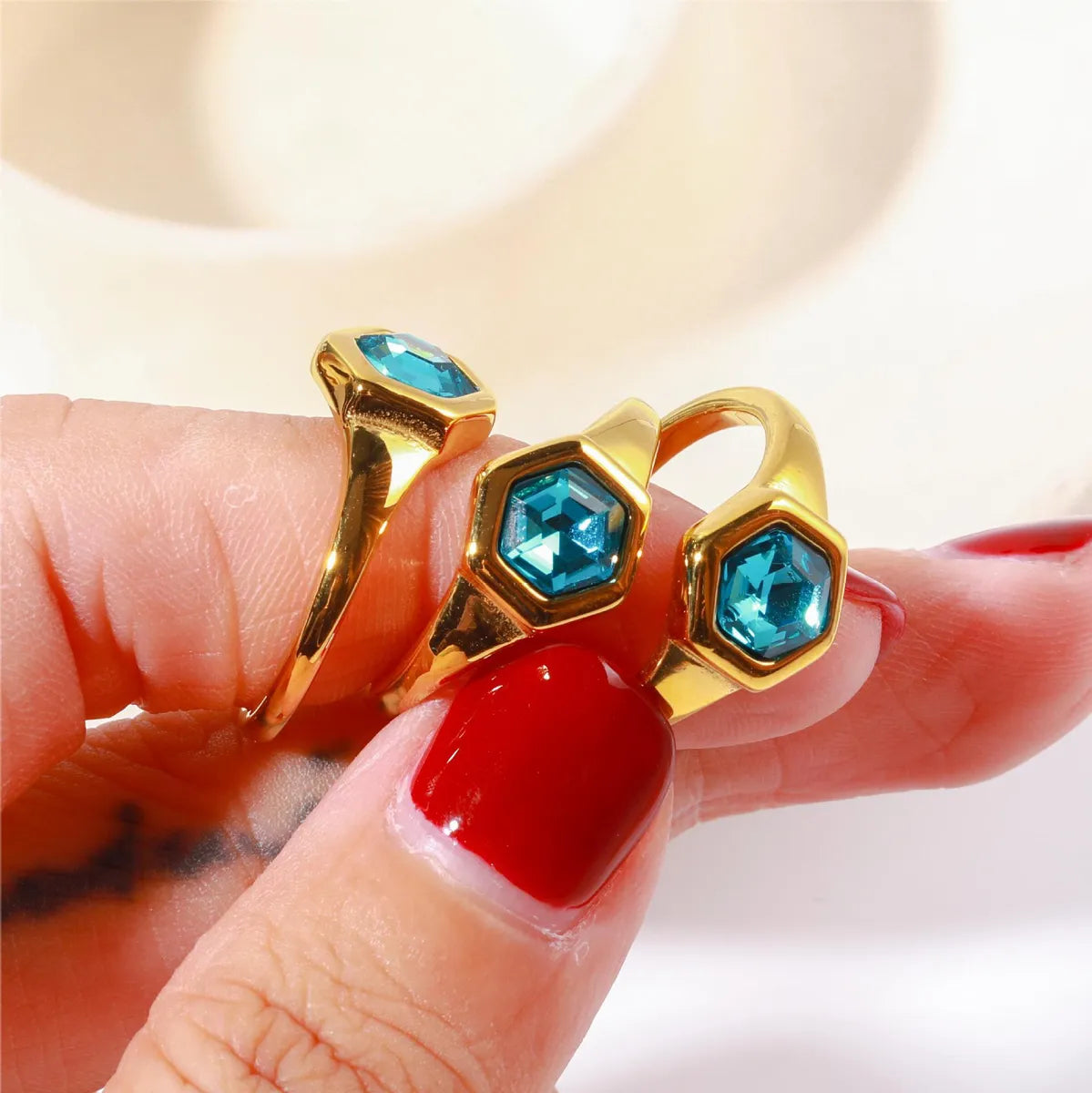 Ladies three-stone ring-Elegant Lady Geometric Stainless Steel Plating Inlay Zircon 18k Gold Plated Rings