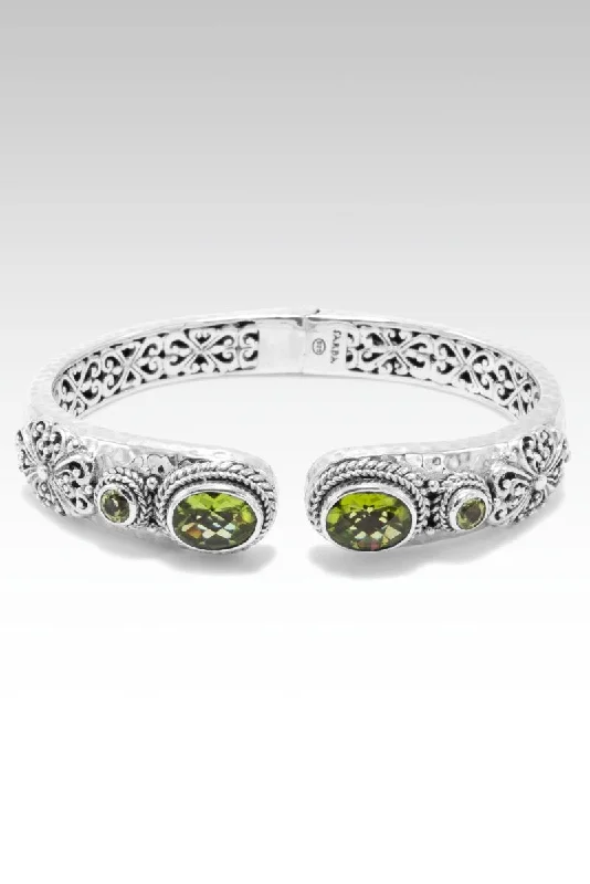 Ladies solid gold bracelet-Wondrous Grace Tip-to-Tip Bracelet™ in Peridot