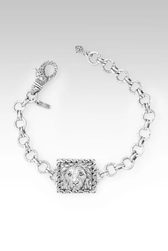 Ladies pearl charm bracelet-Loyal King Bracelet™ in Chainlink